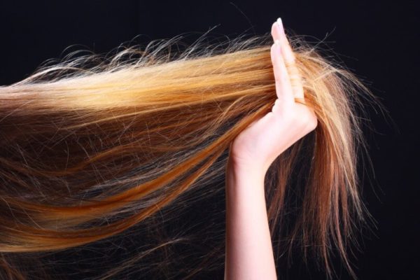 علاج تقصف الشعر بدون قص